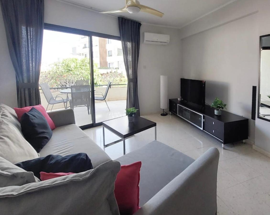 Апартаменти 1st Floor 1st Class Pool View Apt. *